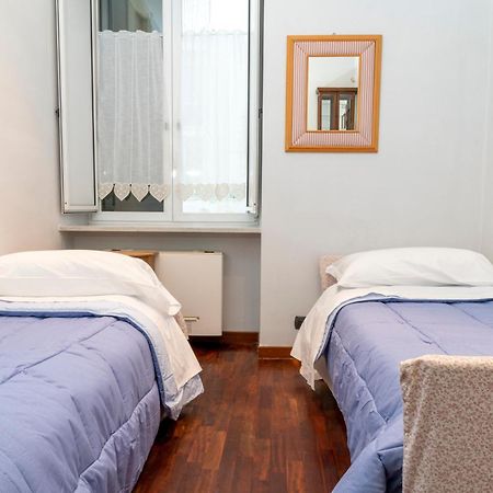 Deluxe Apartment With Garden In Vomero نابولي المظهر الخارجي الصورة