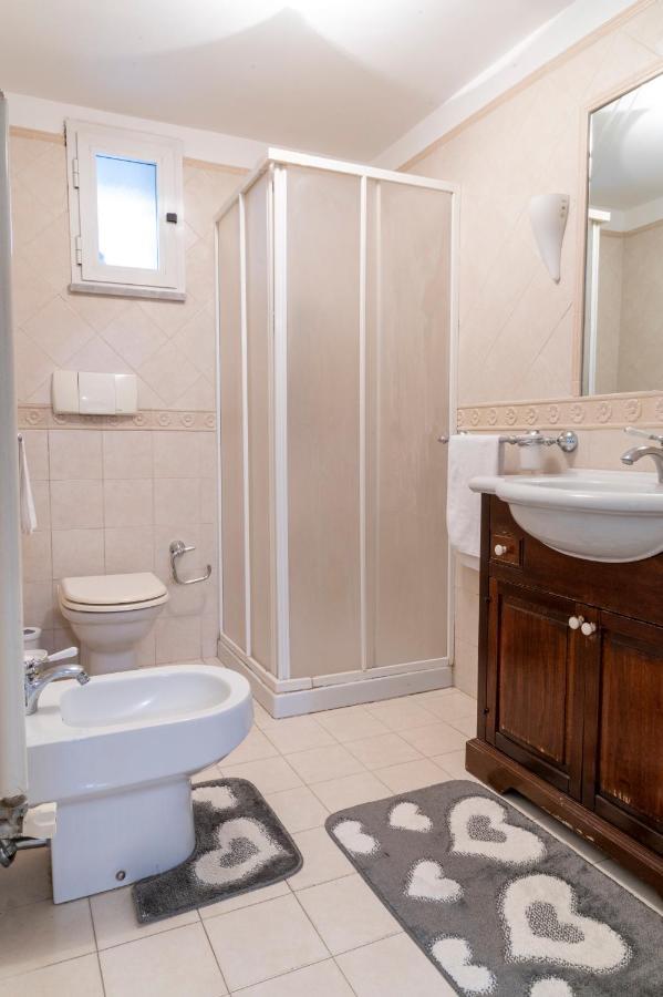 Deluxe Apartment With Garden In Vomero نابولي المظهر الخارجي الصورة